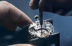 伯爵手表防水胶圈的正确清洁方式是什么？