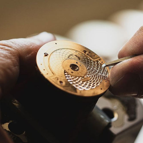 伯爵手表进灰后需要哪些清理步骤